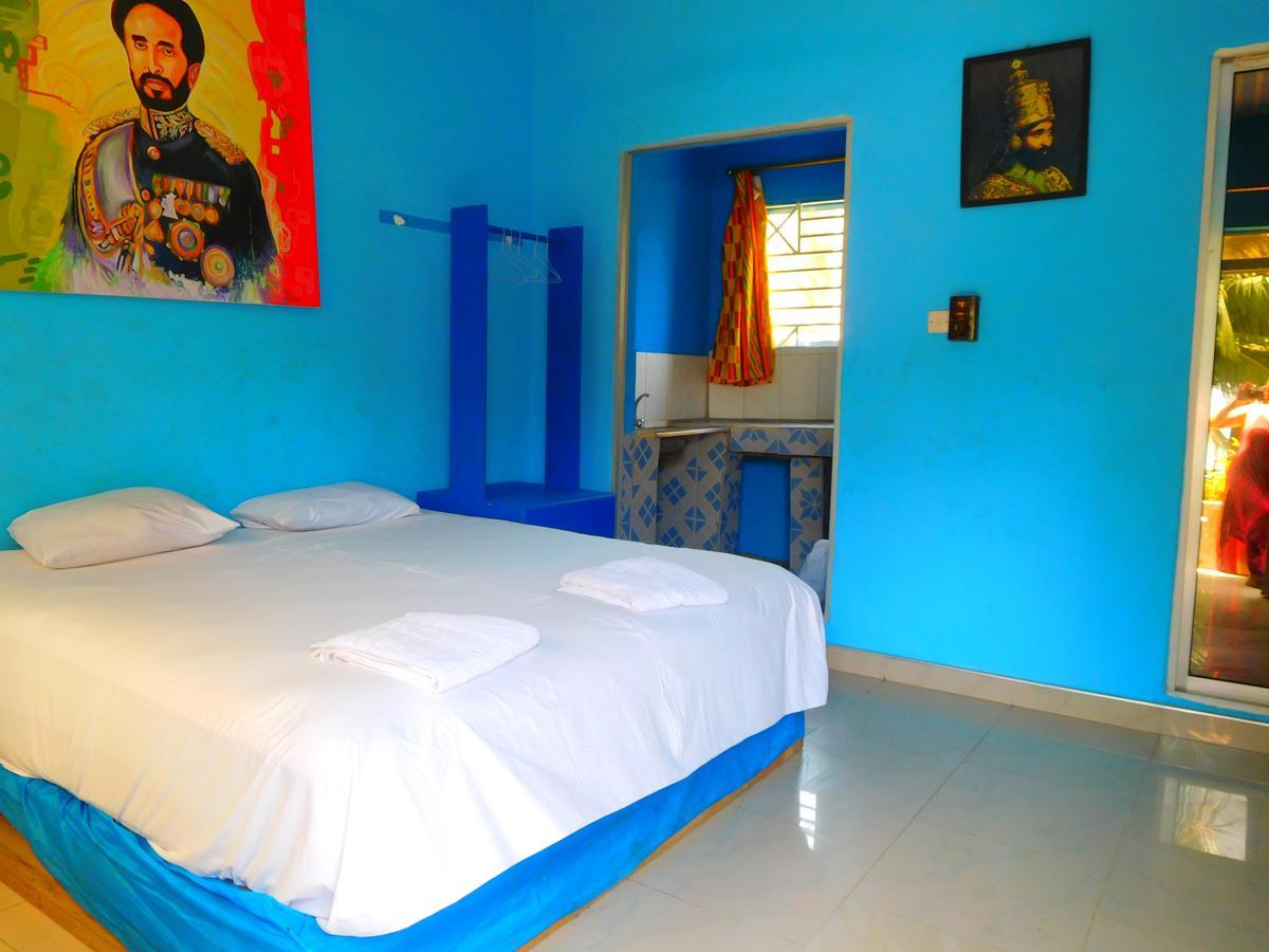 Jah Mighty Love Land Otel Winneba Dış mekan fotoğraf