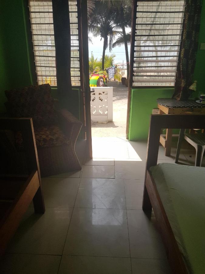 Jah Mighty Love Land Otel Winneba Dış mekan fotoğraf